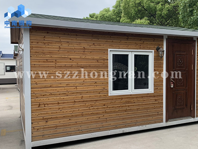 搭建集装箱房屋要比建造传统住房要快得多